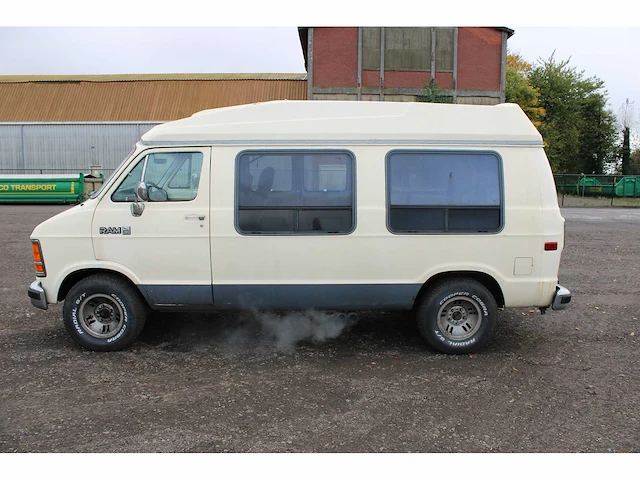 Dodge v8 lpg bedrijfswagen - afbeelding 30 van  32