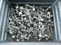 Dokau bevestigingsmateriaal steiger in gegalvaniseerde bak - afbeelding 5 van  5