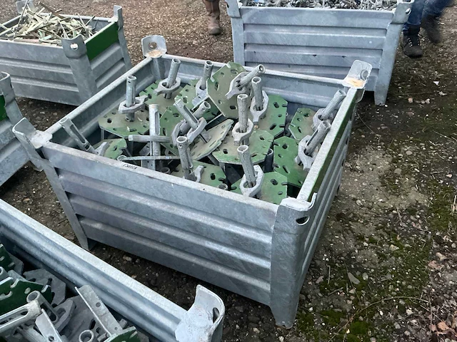 Dokau bevestigingsmateriaal steiger in gegalvaniseerde bak - afbeelding 4 van  5
