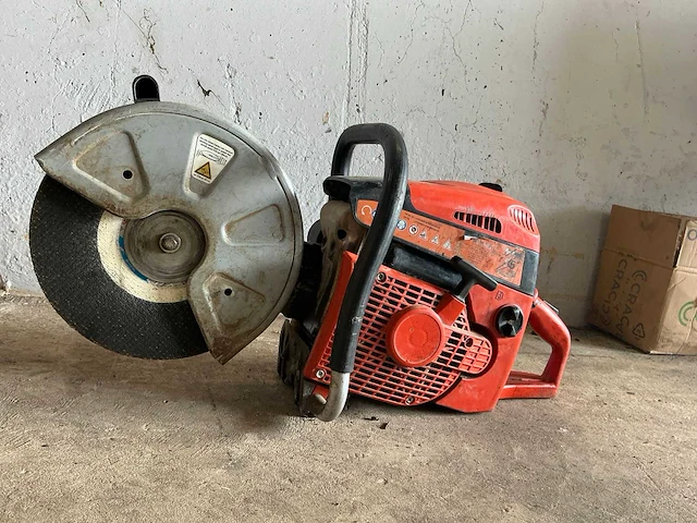 Dolmar pc-6412d betonzaag - afbeelding 8 van  11