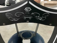 Dom perignon flessen display - afbeelding 2 van  7