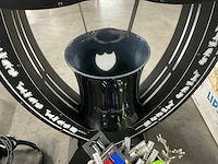 Dom perignon flessen display - afbeelding 3 van  7