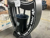 Dom perignon flessen display - afbeelding 7 van  7