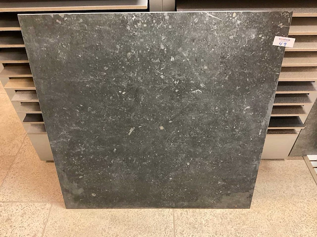 Dom vibes dark mat vloertegel 60x60 cm 86,4 m² - afbeelding 2 van  3