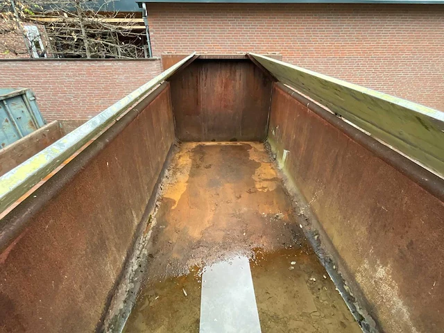 Domat gesloten afzetcontainer / gesloten optrekcontainer - afbeelding 7 van  8