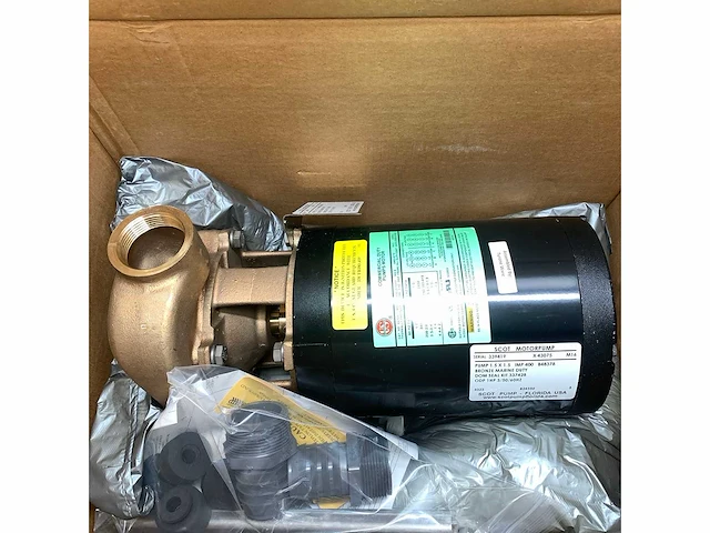 Dometic scot p112s sea water chilled airco pump - 9108917866 - afbeelding 1 van  3