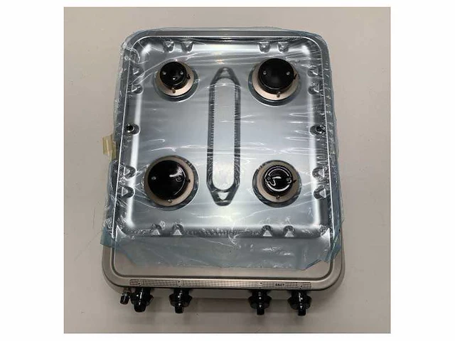 Dometic smev 4 burner stainless steel gas stove - 9102300037 - afbeelding 1 van  9