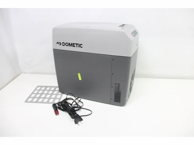 Dometic tropicool tc 21fl draagbare elektrische koelbox 20 liter 12/24 volt dc en 100240 v ac mini koelkast voor auto vrachtwagen boot en stopcontact - afbeelding 6 van  7