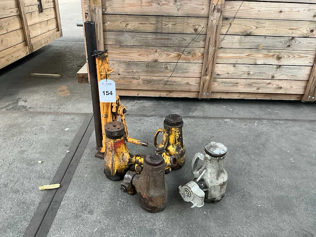 Dommekracht en hydraulische vijzels - afbeelding 1 van  4