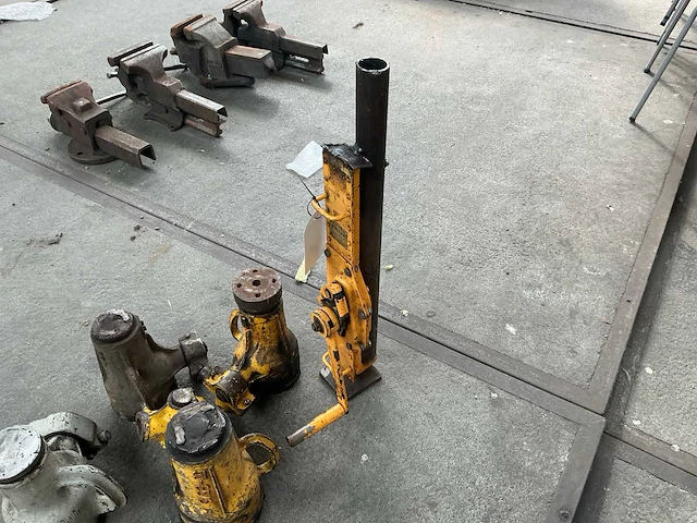 Dommekracht en hydraulische vijzels - afbeelding 3 van  4