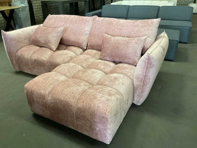 Dona mali - danya rechts - bankstel - afbeelding 8 van  12