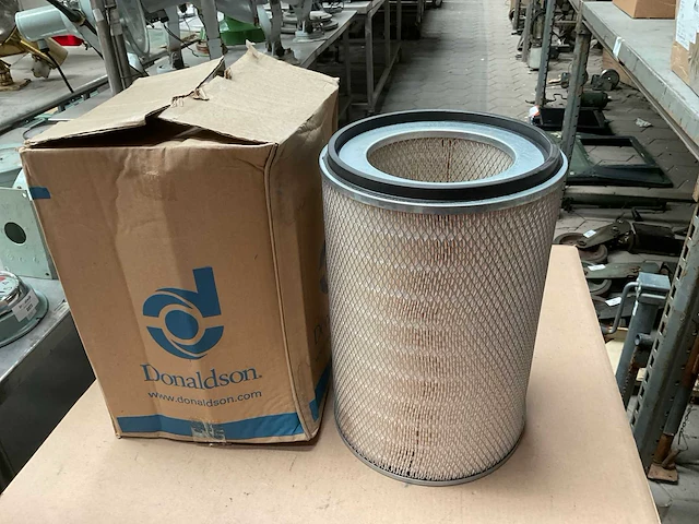 Donaldson p182046 air filter - afbeelding 1 van  5