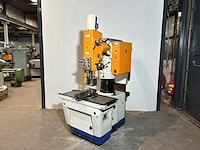 Donau - dr 32 - radiaalboormachine - afbeelding 1 van  9
