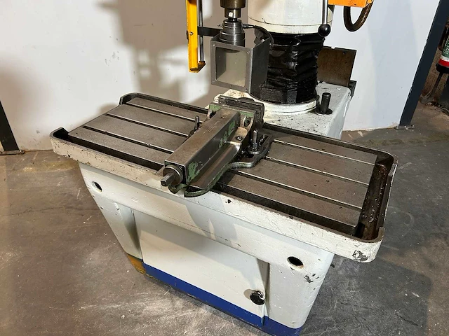 Donau - dr 32 - radiaalboormachine - afbeelding 5 van  9