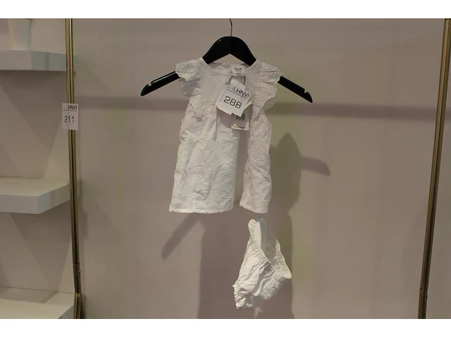 Dooppakje alix, maat 74/80. winkelprijs € 69,90 - afbeelding 1 van  2
