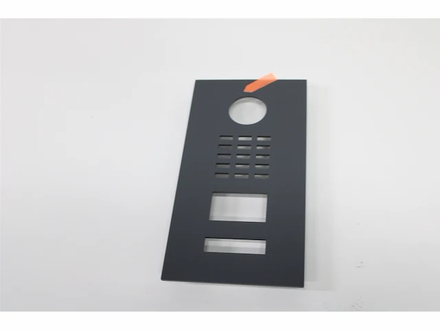 Doorbird afdekplaat voor d2101v ip video deurintercom ral 7016 - afbeelding 2 van  3