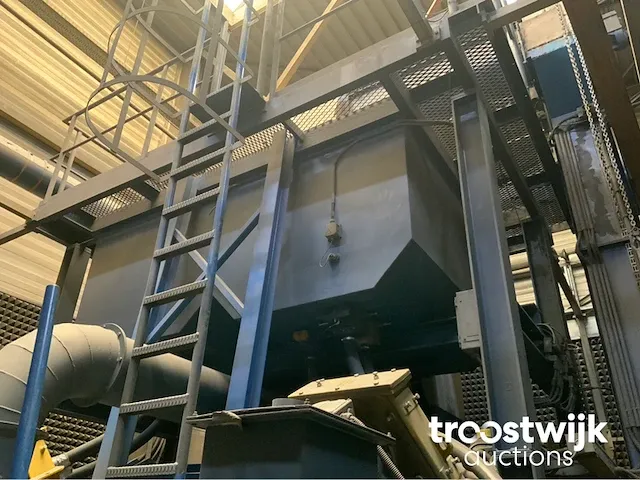 Doorvoer werpstraalmachine - afbeelding 14 van  18