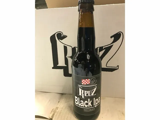 Doos a 24 flessen reuz black ipa - afbeelding 1 van  3