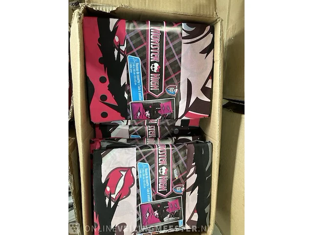 Doos dekbedovertrekken monster high - afbeelding 4 van  4