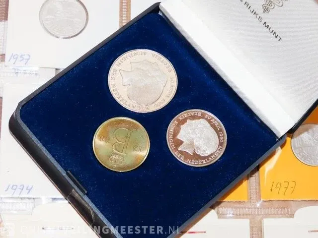 Doos diverse munten - afbeelding 21 van  26