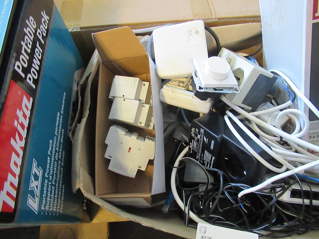 Doos elektra - afbeelding 2 van  2