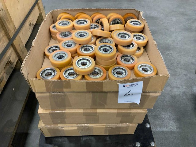 Doos gelagerde wielen - afbeelding 1 van  2