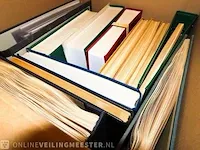 Doos getax € 9.070,00 - € 10.470,00 , postzegelcollecties diverse landen - afbeelding 1 van  8