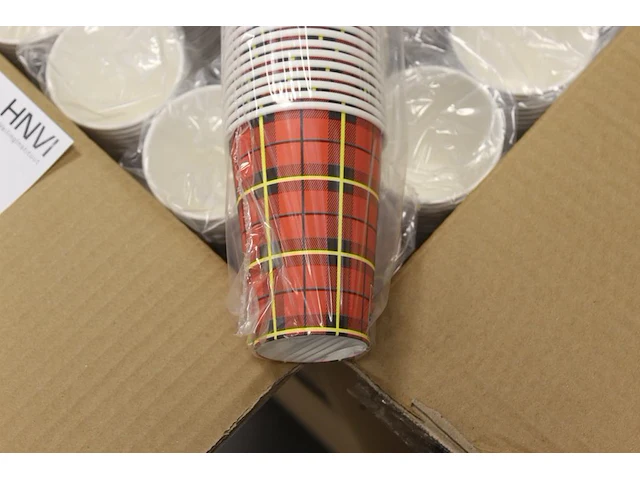 Doos koffiebekers 2500 stuks - afbeelding 2 van  2