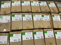 Doos met 100 stuks torx 40 bouten voorzien van borgtandflens m8 x 16 (20x) - afbeelding 2 van  5