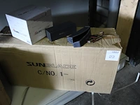 Doos met 60 sunblades zonnebrillen - afbeelding 1 van  2