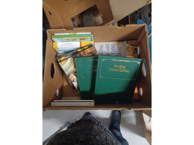 Doos met boeken uit inboedel van alles wat aantal 56 stuks. - afbeelding 5 van  7