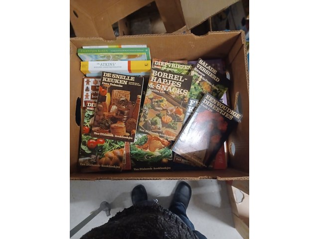 Doos met boeken uit inboedel van alles wat aantal 56 stuks. - afbeelding 6 van  7