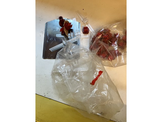 Doos met ca 30 prijskaartramen en accessoires - afbeelding 11 van  11