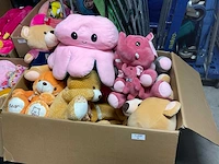 Doos met knuffels - afbeelding 1 van  9