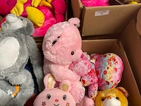 Doos met knuffels - afbeelding 8 van  11