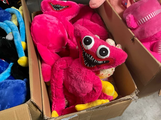 Doos met knuffels - afbeelding 3 van  5