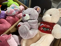 Doos met knuffels - afbeelding 6 van  6
