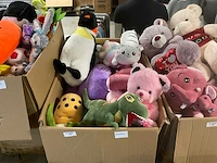 Doos met knuffels - afbeelding 1 van  6