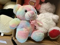 Doos met knuffels - afbeelding 4 van  7