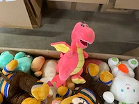 Doos met knuffels - afbeelding 5 van  7