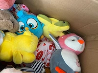 Doos met knuffels - afbeelding 8 van  8