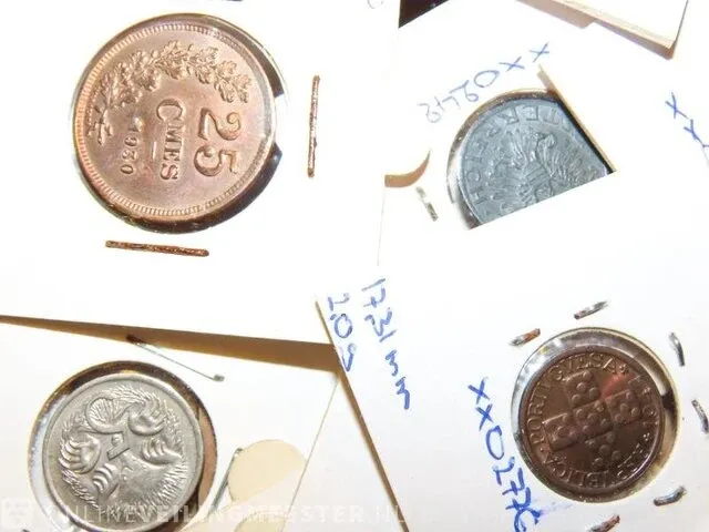 Doos munten uit nalatenschap - afbeelding 4 van  14