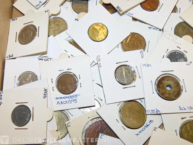 Doos munten uit particuliere inbreng - afbeelding 2 van  21