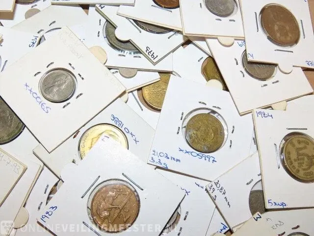 Doos munten uit particuliere inbreng - afbeelding 6 van  21