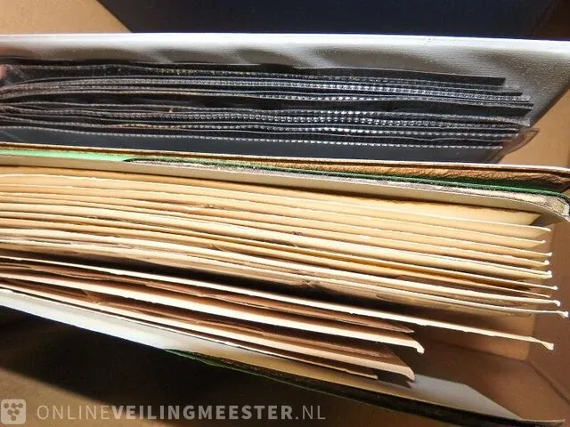 Doos nederlandse muntenalbums - afbeelding 13 van  13
