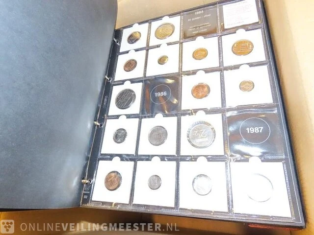 Doos nederlandse muntenalbums - afbeelding 7 van  17