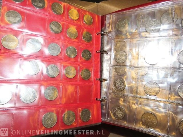 Doos nederlandse muntenalbums - afbeelding 3 van  17