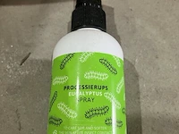 Doos processierups spray - afbeelding 1 van  3