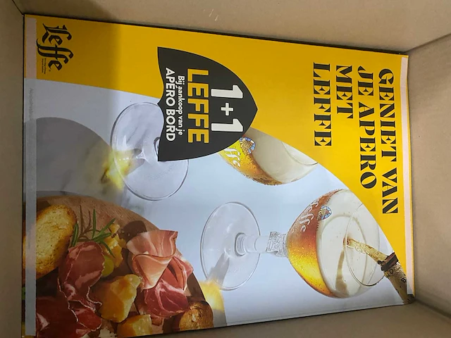 Doos promotie kit leffe (96x) - afbeelding 4 van  6