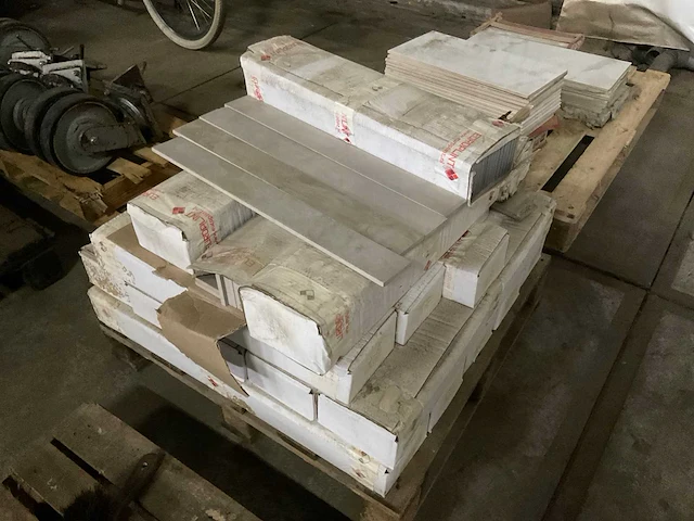 Doos stenen sierplinten (15x) - afbeelding 1 van  6
